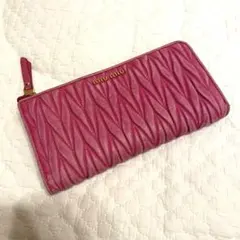 miu miu 長財布 マテラッセ ピンクのサムネイル