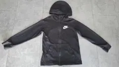Nike ブラック フード付きパーカー 140