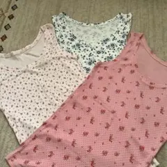 新品　3枚セット❣️ユニクロ　タンクトップ　チュニック丈　花柄　Lサイズのサムネイル