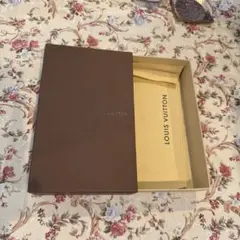ルイ・ヴィトン ギフト箱 未使用　財布サイズ
