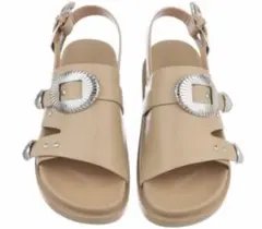 toga ×ssense ベージュ フラットサンダル　レアカラーのサムネイル