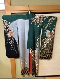 【売り切りたいです】振袖　正絹　友禅　深緑　御所車　桜　グレー　黒　金彩のサムネイル