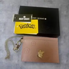 未使用MARY QUANTマリークワント　ピカチュウ　パスケース　ピンク　箱付