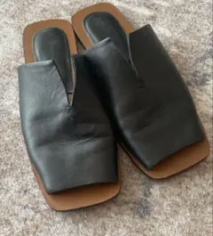 TODAYFUL Leather Slit Sandals ブラック　38のサムネイル