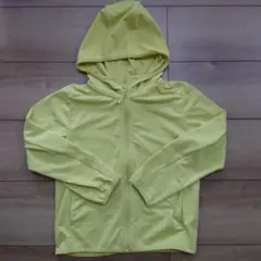 ユニクロ エアリズムUVカットフルジップパーカー サイズ120