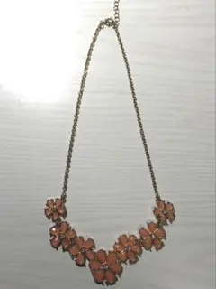 GU オレンジ 花モチーフ ネックレス フラワー