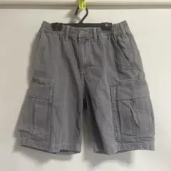ジーユー　カーゴショートパンツ グレーのサムネイル