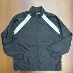 NIKE DRI-FIT ナイロンジャケット 刺繍ロゴ 古着 黒 Lサイズ