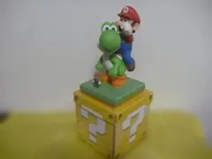 マリオ・ ヨッシー フィギュア 、ミニフィギュア、はてなbox、ポーチ付