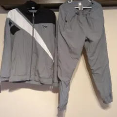 Reebok リーボック ジャージ　セットアップ グレーのサムネイル