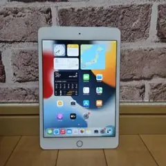 【美品】Apple iPad mini4 128GB　A1550