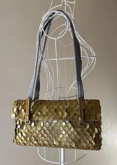 PRADA コイン風デザイン パーティーバッグ