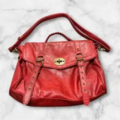 レザー 赤 ショルダーバッグ フラップ付き