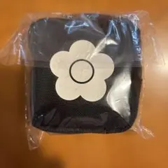 MARY QUANT ミニポーチ ブラック