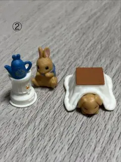 ②ぬくぬくうさぎ カプセルトイ ガチャガチャ ガチャ ミニチュア ストーブ
