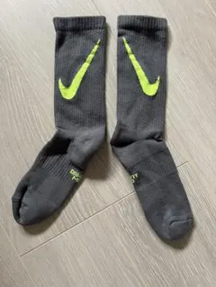 NIKE靴下23〜25㎝(M)1足