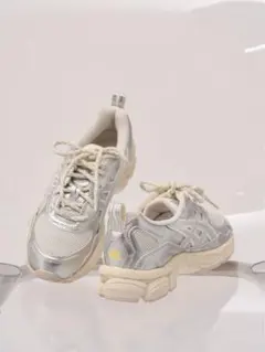 SNIDEL meets ASICS 別注スニーカー GEL-NYC RGDのサムネイル