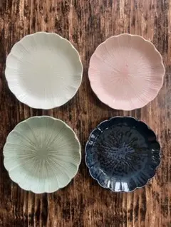 花型中皿 白1枚+ピンク1枚+グリーン1枚+ネイビー1枚 美濃焼 オシャレ陶磁器