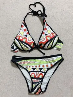 美品✨Loco Boutique ビキニ セパレート水着　幾何学のサムネイル
