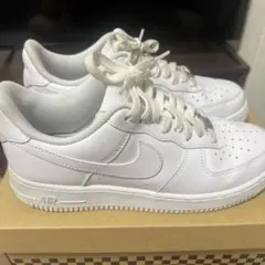 NIKE AIR FORCE 1