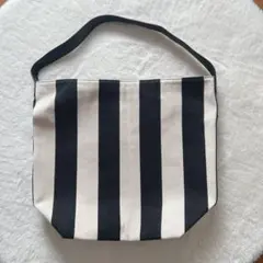 ワンショルダーバッグ A4 トートバッグ ブラック 白 ストライプ