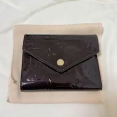 LOUIS VUITTON ヴェルニライン ポルトフォイユ ヴィクトリーヌ 財布