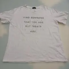 TRUBE ロゴTシャツ ホワイト　レディース　大きめ