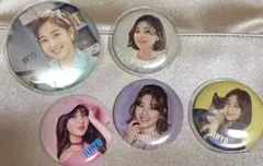 TWICE JIHYO ジヒョ 缶バッジ 5個 - メルカリ