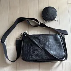 クロコダイル型押し ブラックショルダーバッグ