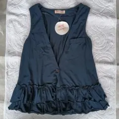 ネイビーフリルベスト