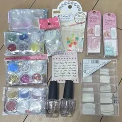 ネイルチップ　パーツ　マニキュア　12点セットのサムネイル