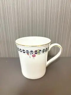 WEDGWOOD LACE PEONYホワイトマグカップ