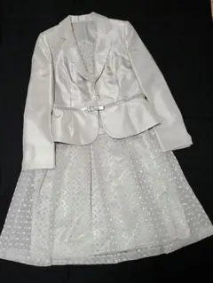 美品 セレモニースーツ ライトグレー 9号