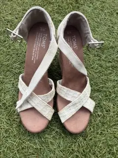 TOMS サンダル 未使用品(クリーニング済)のサムネイル