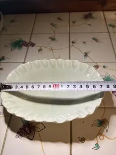 極美品瀬戸焼 天竜青磁 葉型 四つ足 中鉢 割烹食器 貫入 楕円皿 伝統工芸
