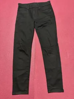 ユニクロ　スキニーデニム ブラック