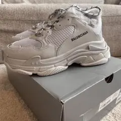 2025年最新】balenciaga トリプルs グレーの人気アイテム - メルカリ