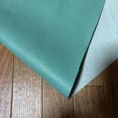 格安　牛革　本革　はぎれ大　レザークラフト　革はぎれ　革ハギレ　NO.238