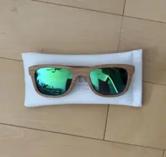 Item thumbnail for item 07985832-eec5-467b-9f1e-4e8654b3ed78