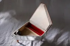 Item thumbnail for item 081f37bb-1a81-4fd0-8634-23e14144c85e