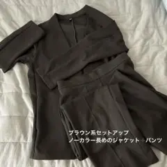 UNIQLO ノーカラージャケット/パンツ セットアップのサムネイル