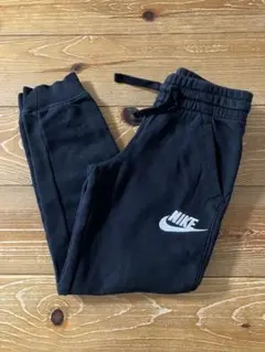 mamiさま　NIKE ブラック スウェットパンツ フリース　120〜130