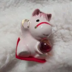 陶器製 玉持ち馬 ボール付き　風水　午年　2026年 開運招福