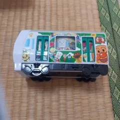 アンパンマン電車 おもちゃ
