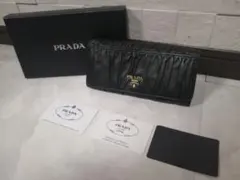 PRADA ブラックレザー 長財布