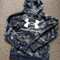 UNDER ARMOUR 迷彩柄 パーカー160