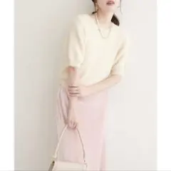 【新品未使用】フェザーヤーン半袖ニットプルオーバー　オフホワイト　ナイスクラップ