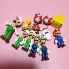 マリオ ルイージ フィギュア　キーホルダー　セット　アミューズメント