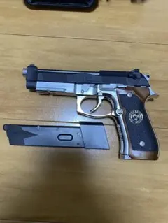 レア物 新品ベレッタ m9用サムライエッジ風 木、特殊樹脂製グリップ