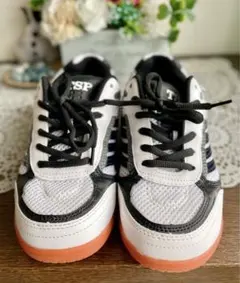 Item thumbnail for item 3fb17c0e-3291-48c0-a9ef-638662392991